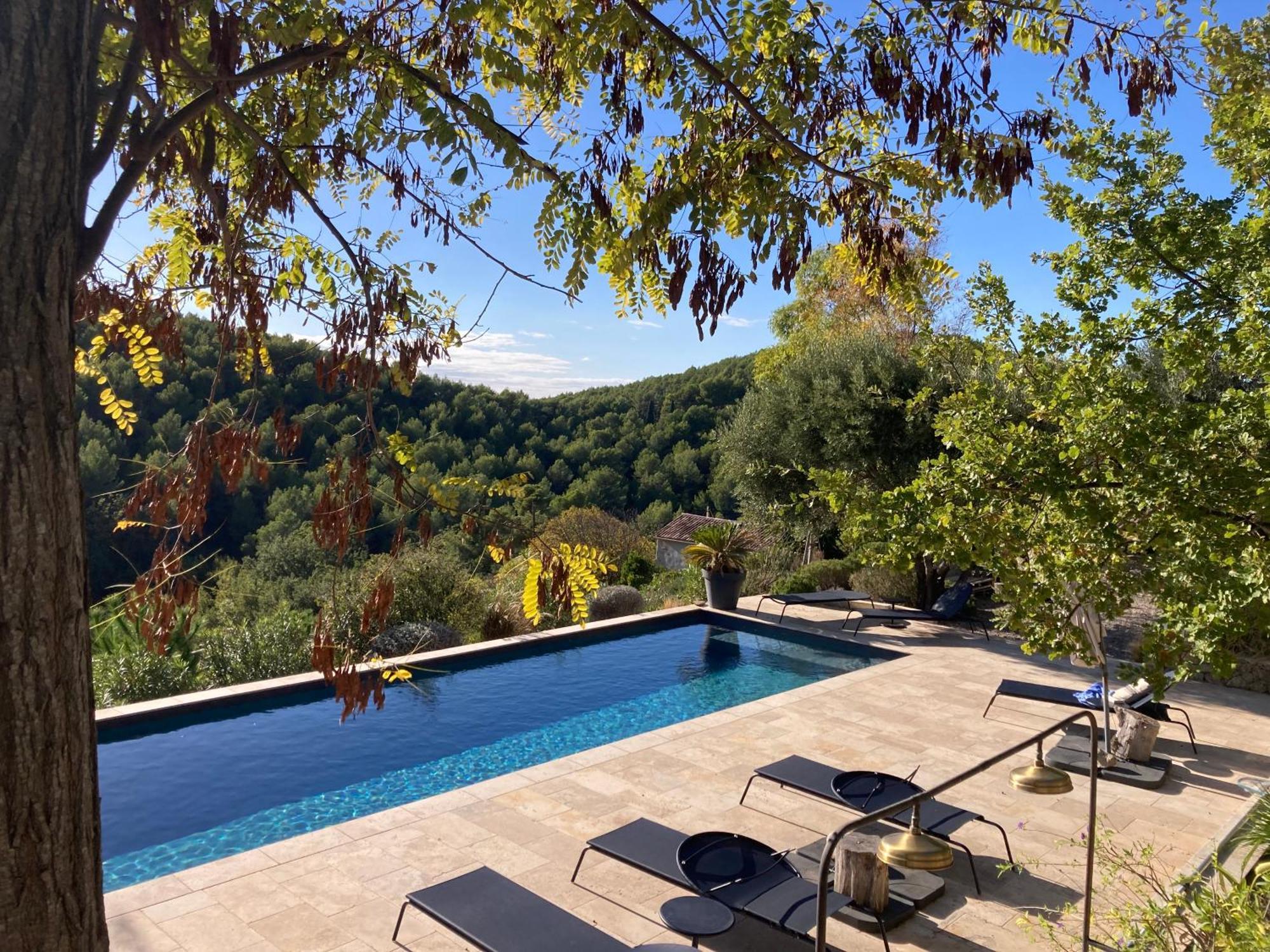 Castel'lodge Le Beausset Exterior foto